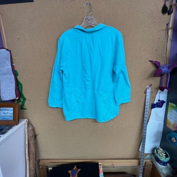 Top - Picture 2 of 7